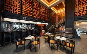 Manhattan Hotel Bangkok